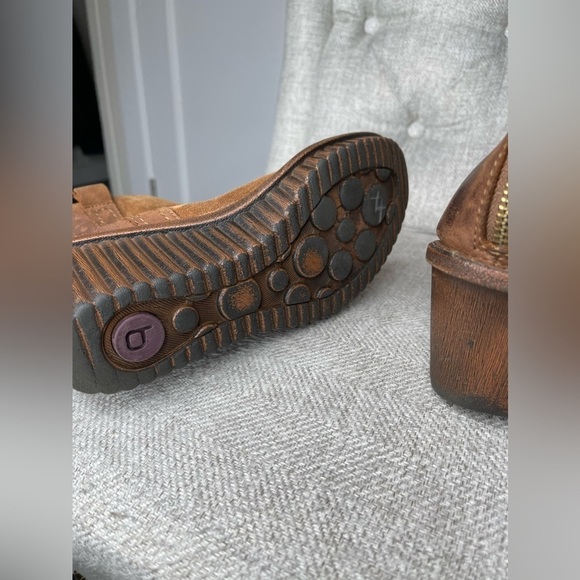 Bionica Boots Light Brown leather Suede Wedge Booties Size 9 Women’s - Picture 5 of 5